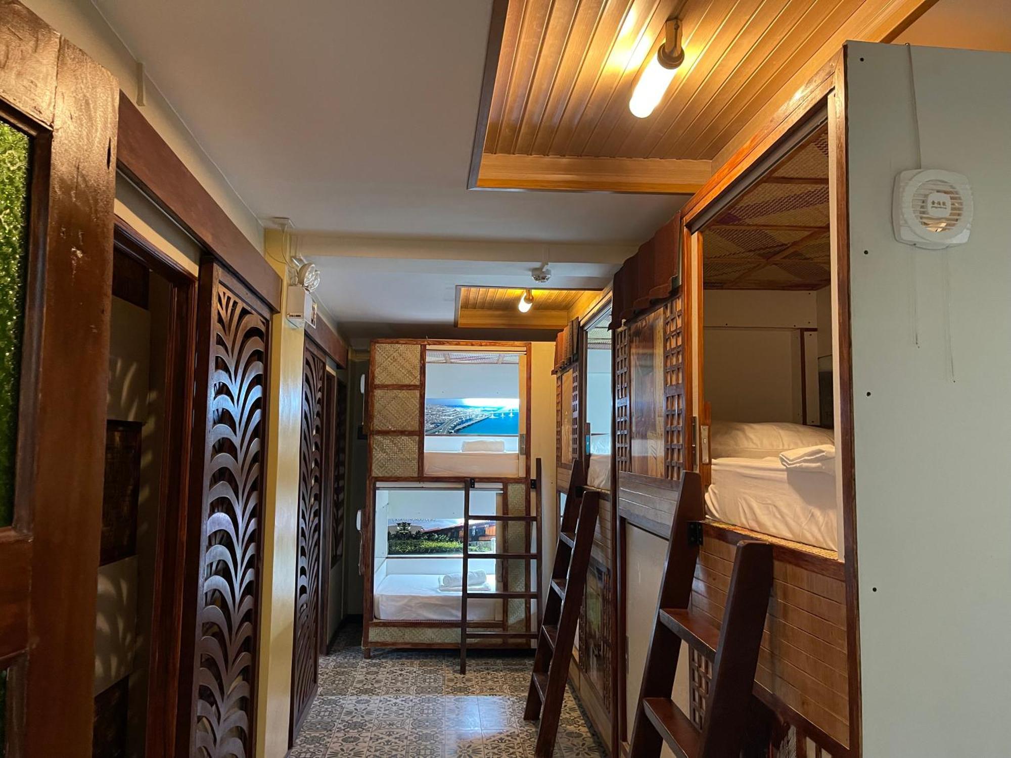 Balai Balai Capsule Hotel Cebu Екстер'єр фото